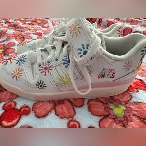 adidas Forum Low 'Pride Pack - Love Unites' sneakers size 4youth girls
